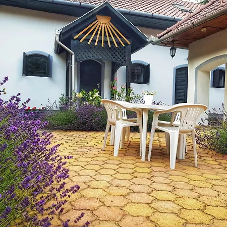 Apartment Antaloczy Vendeghaz
